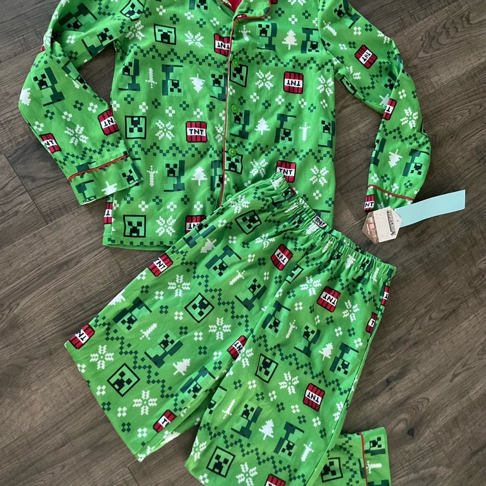 Minecraft pajamas, brand new, sz 10, 2pieces